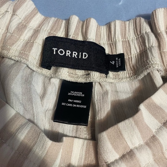 Torrid Blue and White Wide Leg Pants - Picture 5 of 16